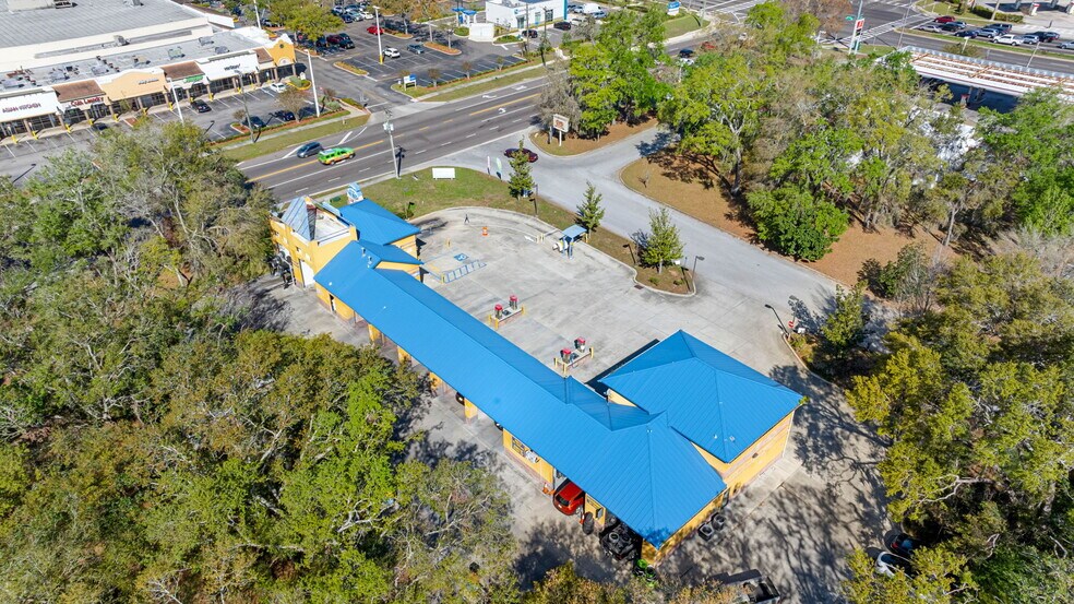 More Photos Of 113 S Valrico Rd, Valrico Carwash For Sale