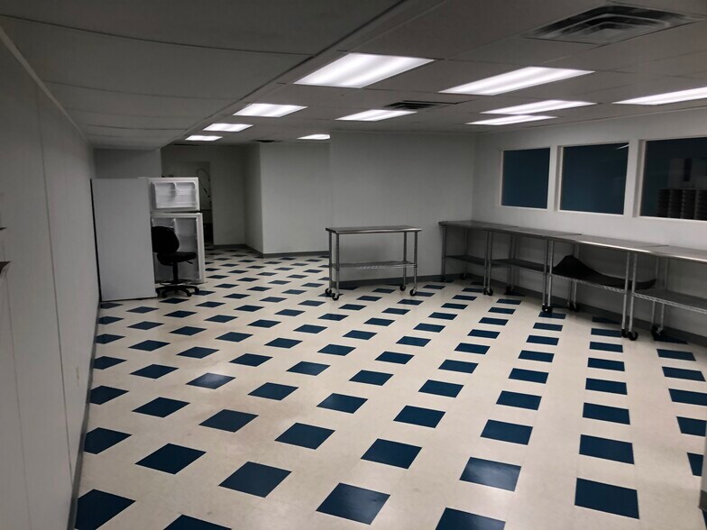 More Photos Of 1206 Quarrier St, Charleston Office For Lease