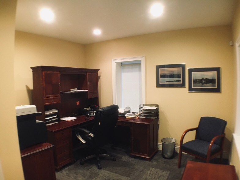 More Photos Of 1385 E Putnam Ave, Old Greenwich Office Residential For Sale