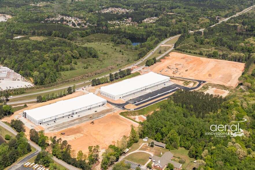 More Photos Of Greenway Commerce Center, Tyrone Unknown For Lease