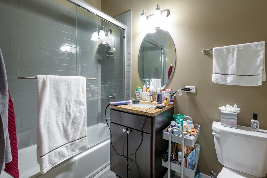 More Photos Of 3140 S Indiana Ave, Chicago Apartments For Sale