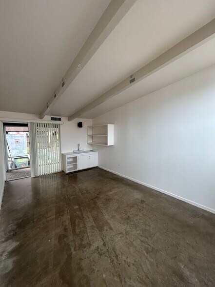 More Photos Of 4916 Kelvin Dr, Houston Freestanding For Sale