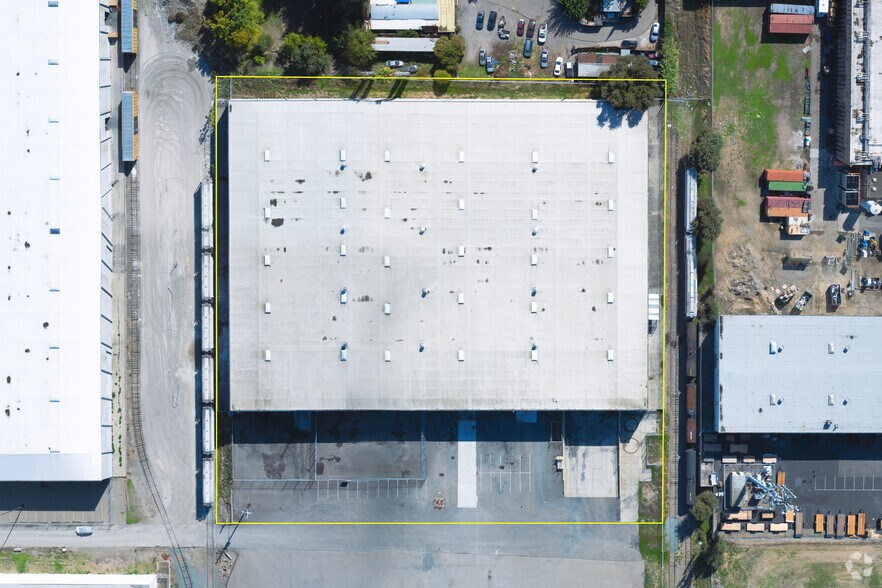 More Photos Of 1195 N Gertrude Ave, Stockton Warehouse For Sale