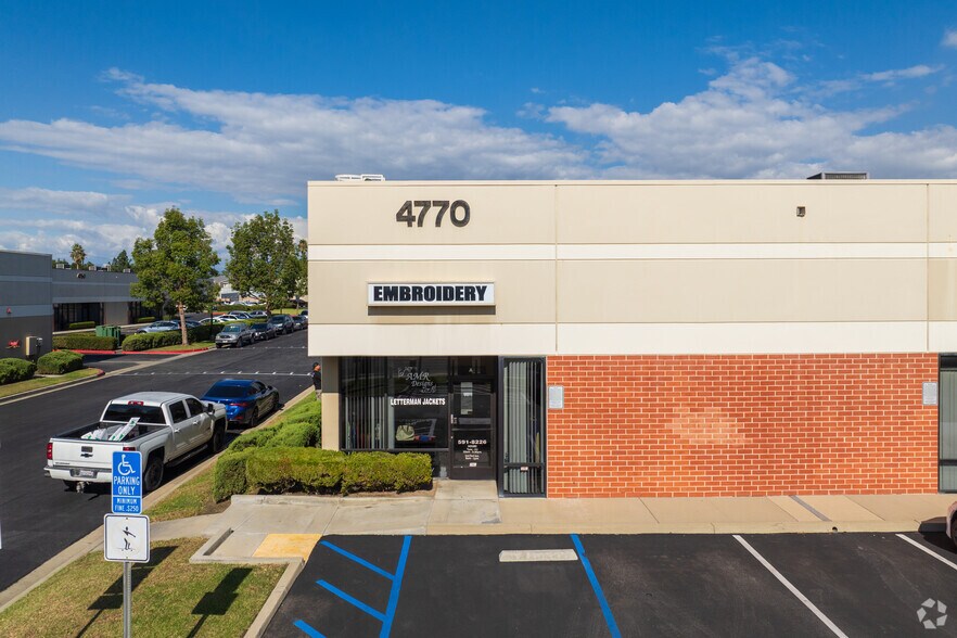 More Photos Of 4750-4780 Chino Ave, Chino Showroom For Lease