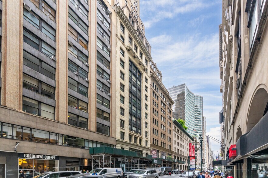 More Photos Of 16 E 40th St, New York Office For Lease