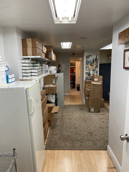 More Photos Of 120 E 36th St, New York Medical For Sale