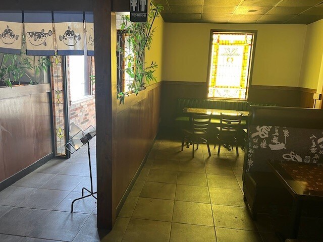 More Photos Of 1975 W Broadway Blvd, Sedalia Restaurant For Sale