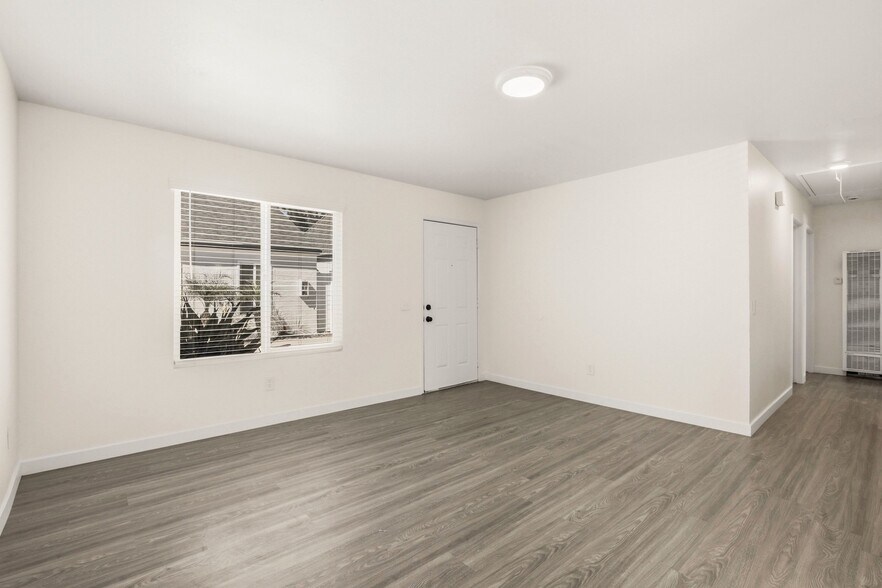 More Photos Of 6752-6770 Solita Ave, San Diego Apartments For Sale
