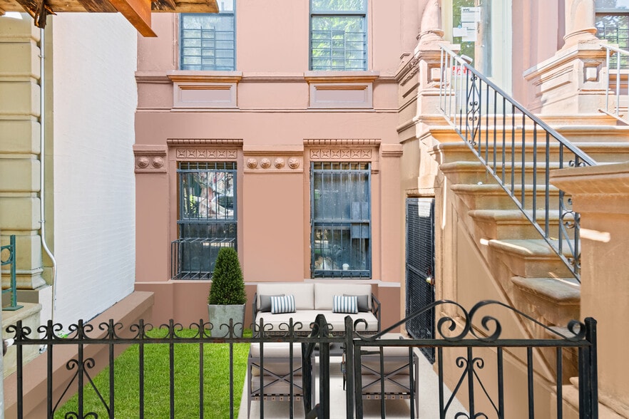More Photos Of 18 W 127th St, New York Apartments For Sale