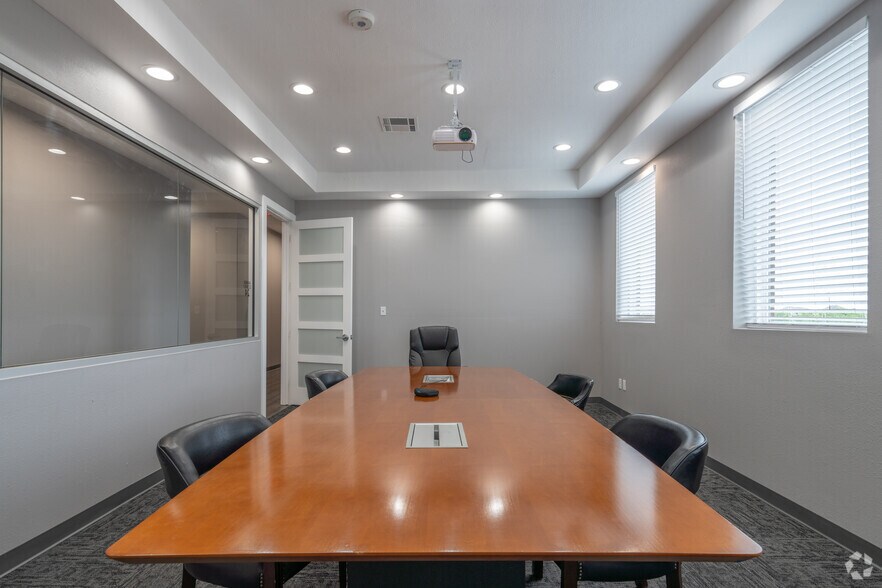 More Photos Of 11800 Magnolia Pky, Manvel Office For Lease