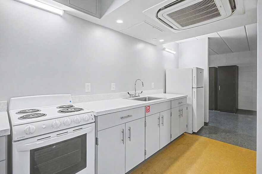 More Photos Of 3520 Alexandria Pike, Newport Apartments For Sale