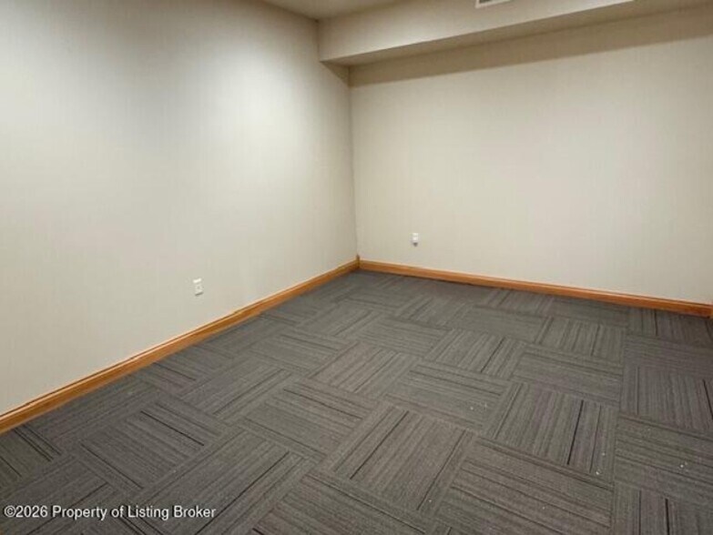 More Photos Of 3805-129f Southwest Ave, Belfield Flex For Lease