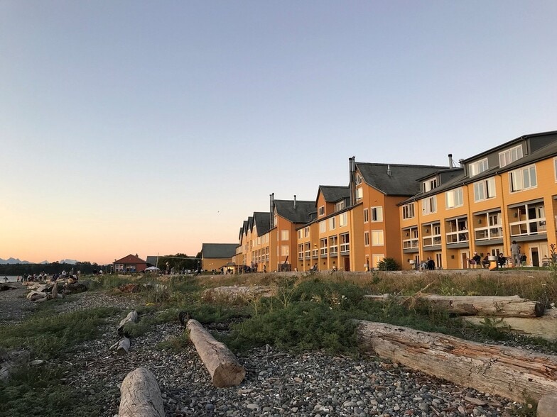 More Photos Of 9565 Semiahmoo Pky, Blaine Hotel For Sale