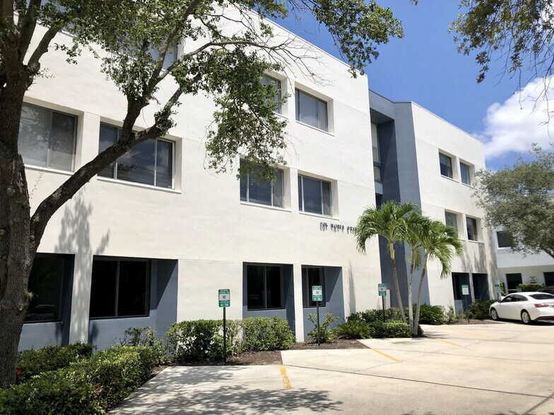 Primary Photo Of 205 N Orange Ave, Sarasota Office For Lease