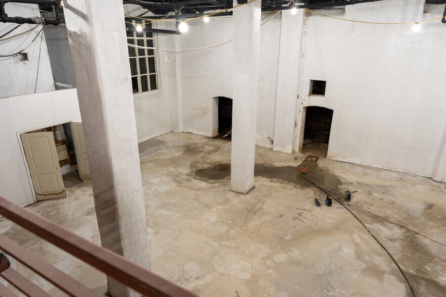 More Photos Of 1008-1010 Arch St, Philadelphia Apartments For Lease