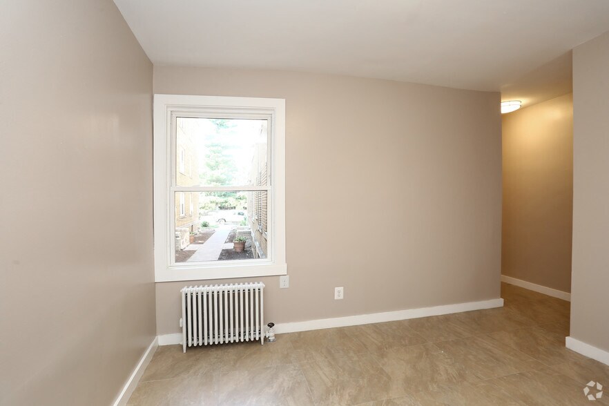 More Photos Of 12-16 Groton St, Hartford Apartments For Sale