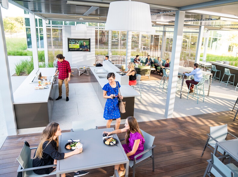 More Photos Of 500 Technology Dr, Irvine Office For Lease