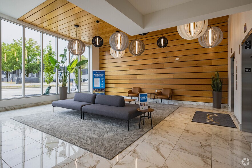 More Photos Of 200 W 3rd St, Newport Unknown For Sale