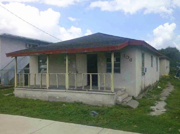 More Photos Of 106 SW 10th Ave, South Bay Multifamily For Sale