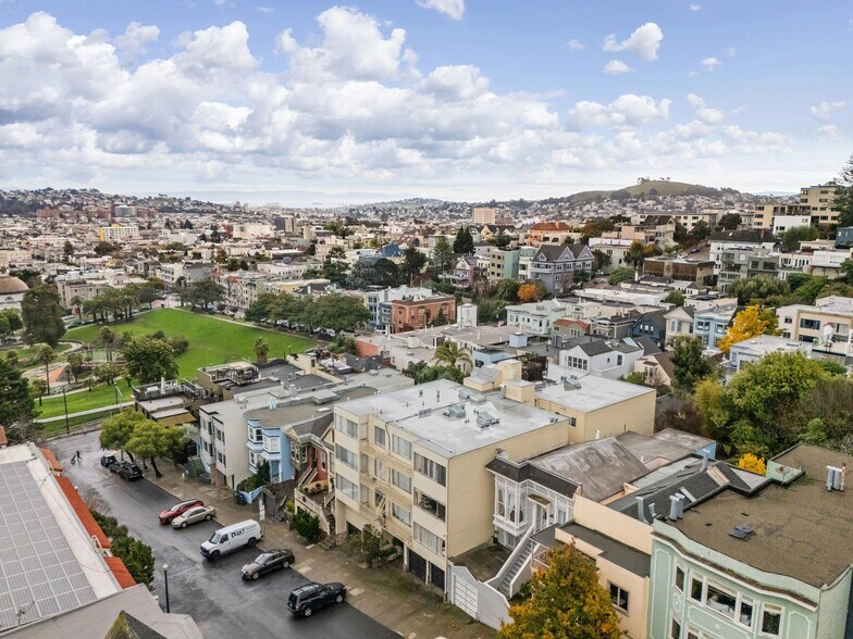 More Photos Of 237 Cumberland St, San Francisco Multifamily For Sale