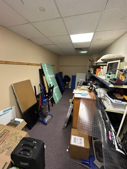 More Photos Of 360 E Wyomissing Ave, Mohnton General Retail For Lease
