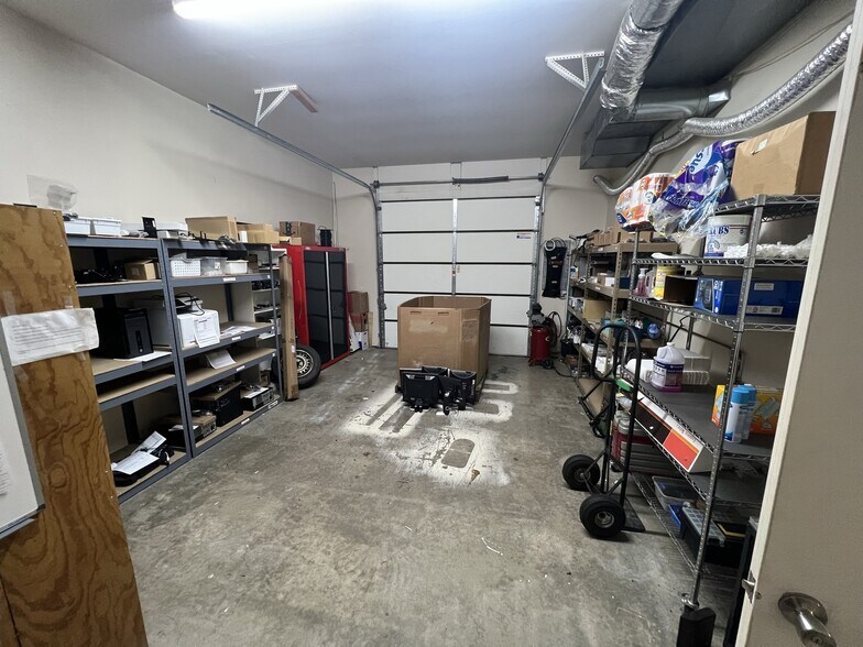 More Photos Of 1234 N Water St, Decatur Office For Sale