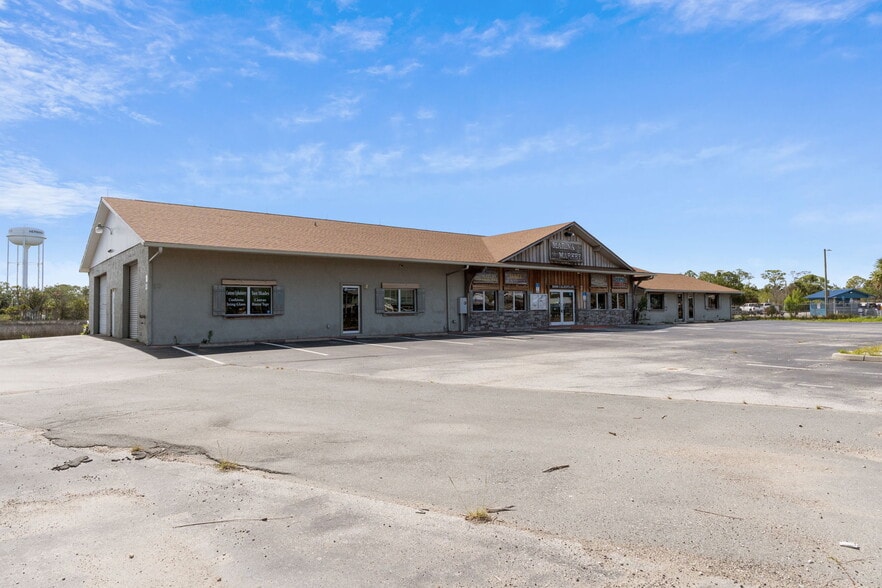 More Photos Of 5000 Calienta St, Hernando Beach Marina For Sale