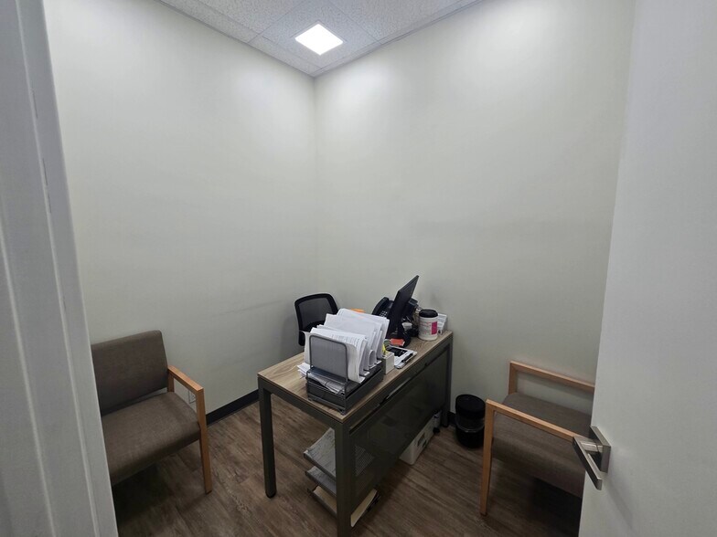 More Photos Of 9530 Queens Blvd, Rego Park Storefront For Sale