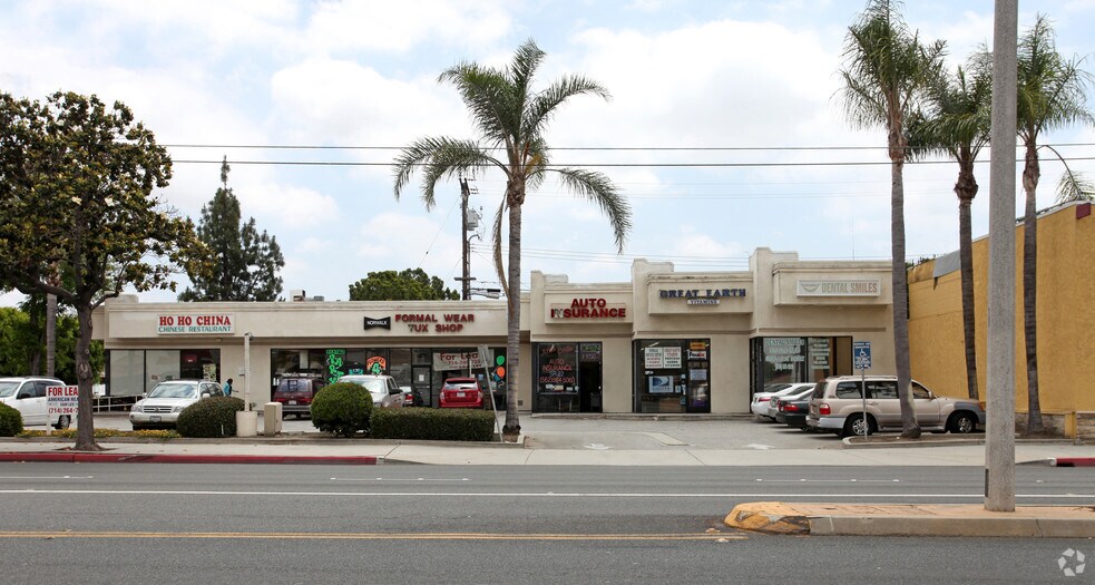 More Photos Of 11558-11568 Rosecrans Ave, Norwalk Unknown For Lease