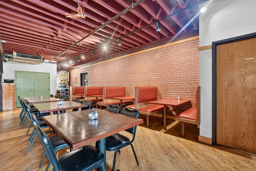 More Photos Of 615 S 1st Ave, Pocatello Restaurant For Sale