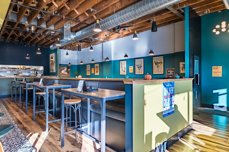 More Photos Of 973 Smith Ave S, Saint Paul Freestanding For Sale