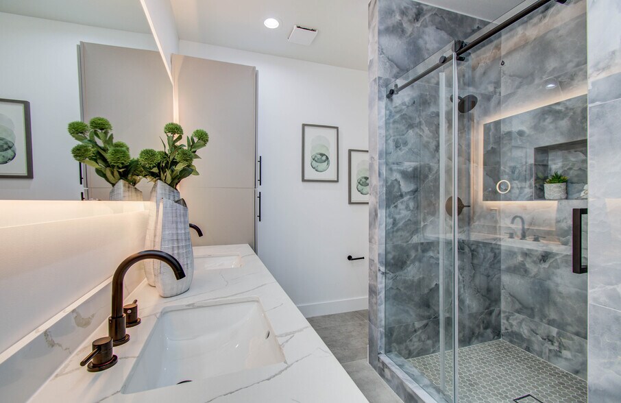 More Photos Of 5024 Winnetka St, Houston Multifamily For Sale
