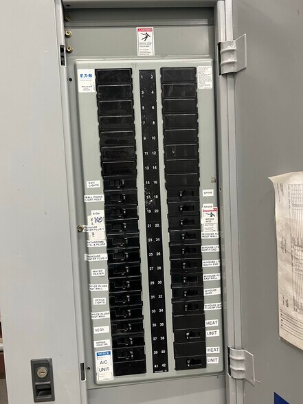 More Photos Of 3111 IH 30, Dallas Light Distribution For Lease