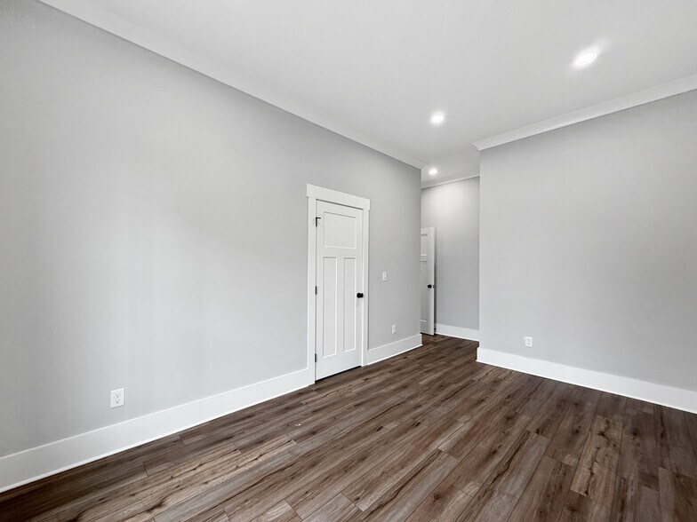 More Photos Of 514 Lurleen B Wallace Blvd, Tuscaloosa Office For Lease