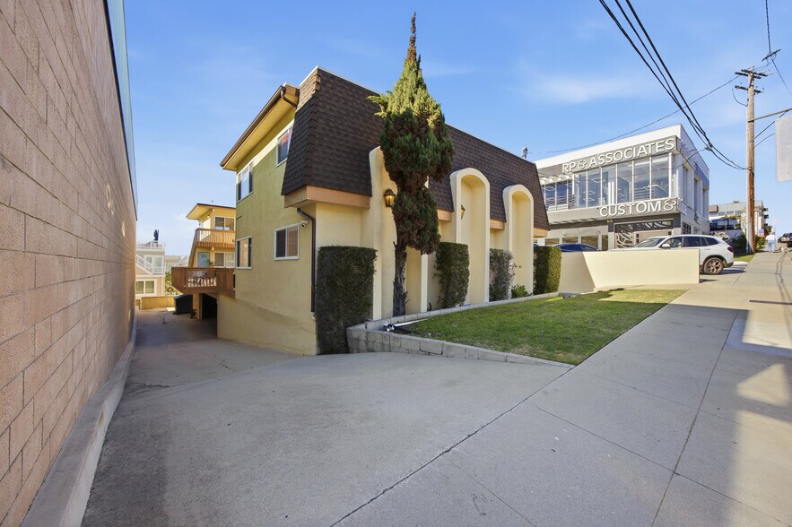 More Photos Of 2121 Pacific Coast Hwy, Hermosa Beach Apartments For Sale