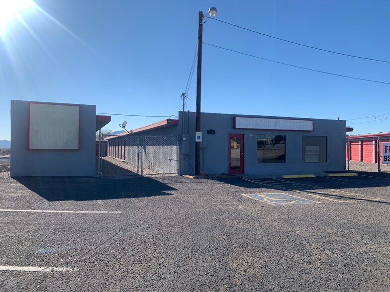 More Photos Of 2715 Highway 95, Bullhead City Self Storage For Lease