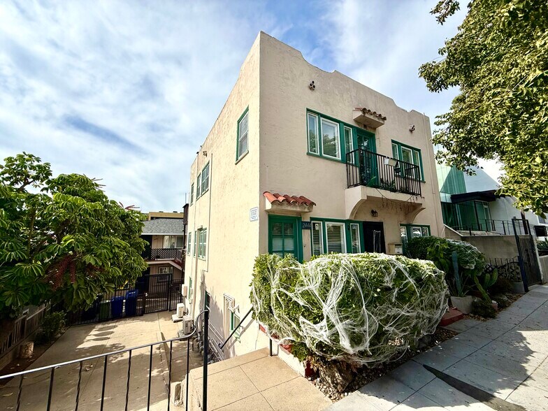 More Photos Of 2438-2446 India St, San Diego Apartments For Sale