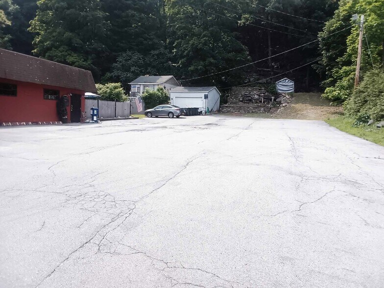 More Photos Of 655 Jersey Ave, Greenwood Lake Restaurant For Sale