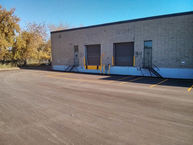 More Photos Of 32-54 Ashwarren Rd, Toronto Warehouse For Lease