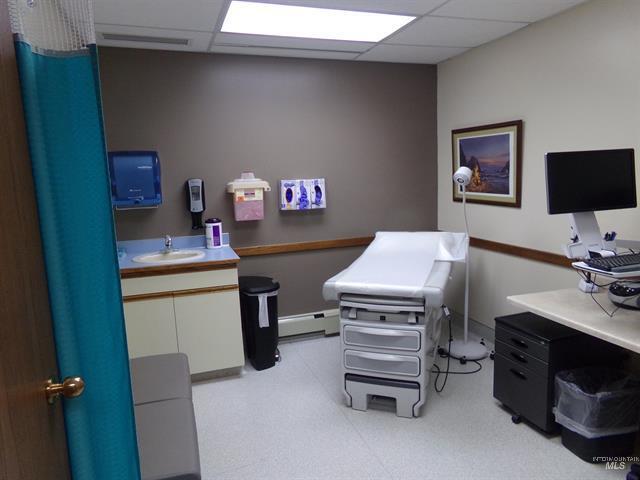 More Photos Of 222 Southway Ave, Lewiston Loft Creative Space For Lease