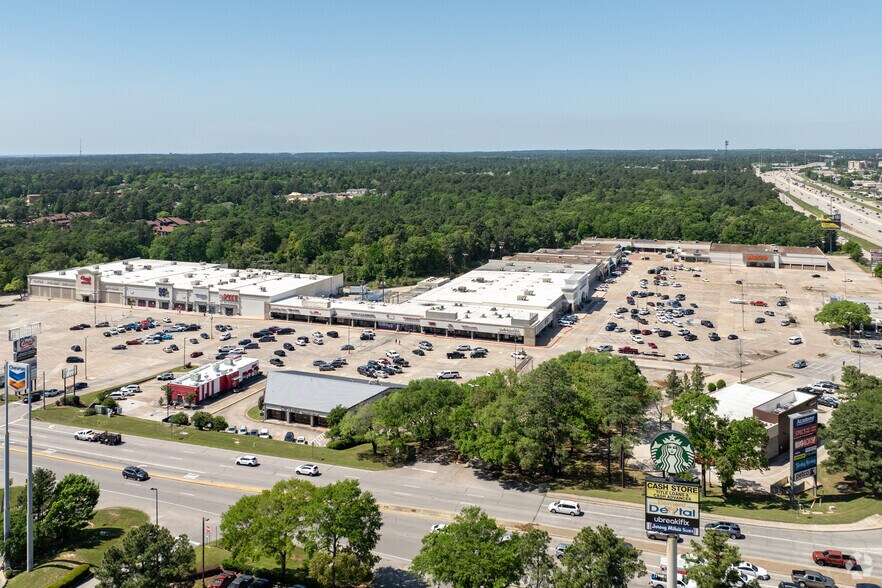 More Photos Of 1400-1420 N Loop 336 W, Conroe Department Store For Sale