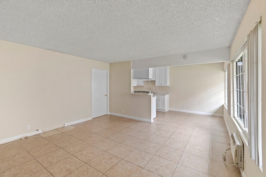More Photos Of 3300 W Orange Ave, Anaheim Multifamily For Sale