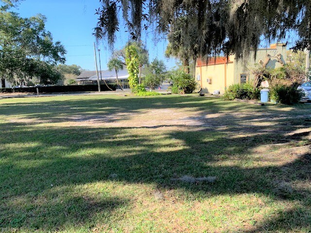 More Photos Of 942 E Silver Springs Blvd, Ocala Freestanding For Sale