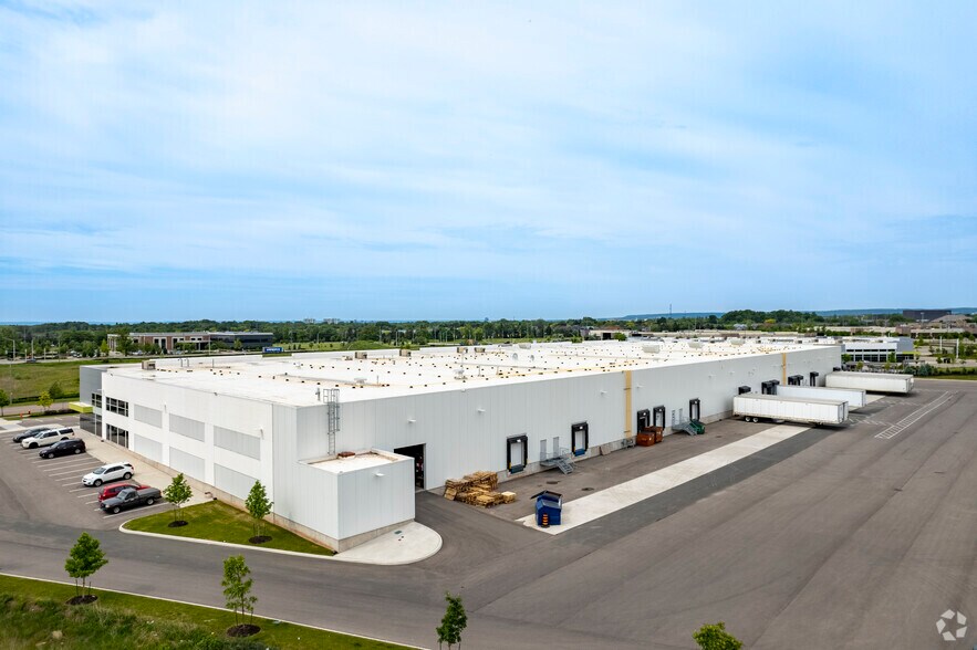 More Photos Of 529 Michigan Dr, Oakville Light Distribution For Lease