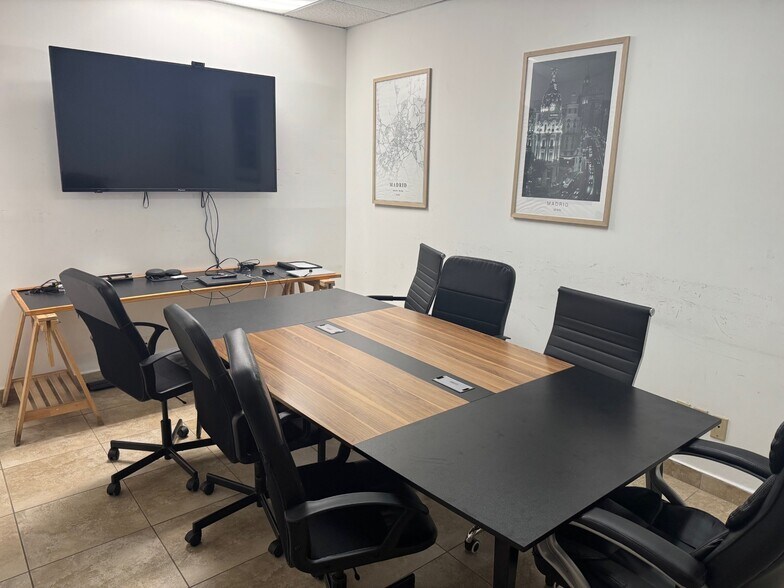 More Photos Of 3551-3557 NW 79th Ave, Miami Warehouse For Lease