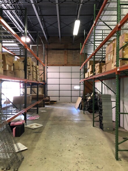 More Photos Of 41 Orchard St, Ramsey Warehouse For Lease