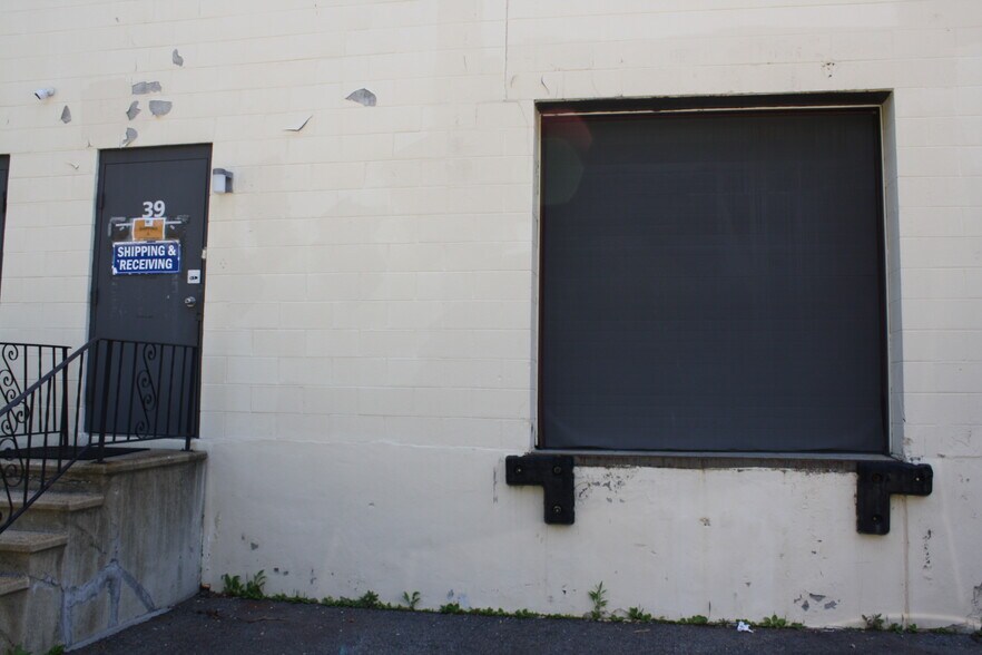 More Photos Of 31-51 Loring Dr, Framingham Light Distribution For Lease