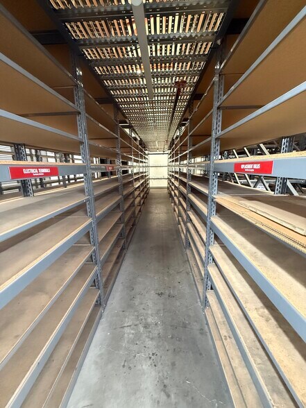 More Photos Of 412 S Yosemite Ave, Oakdale Auto Repair For Sale