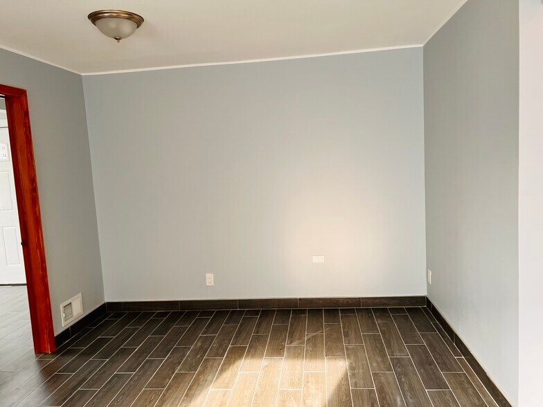 More Photos Of 1032-1036 Victory Blvd, Staten Island Medical For Lease