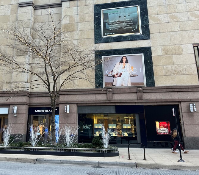 Primary Photo Of 900 N Michigan Ave, Chicago Storefront Retail Residential For Lease